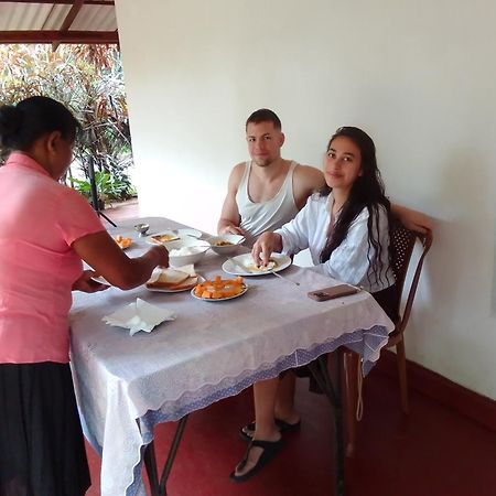 Ruk Sewana Villa Tree House Sigirija Zewnętrze zdjęcie